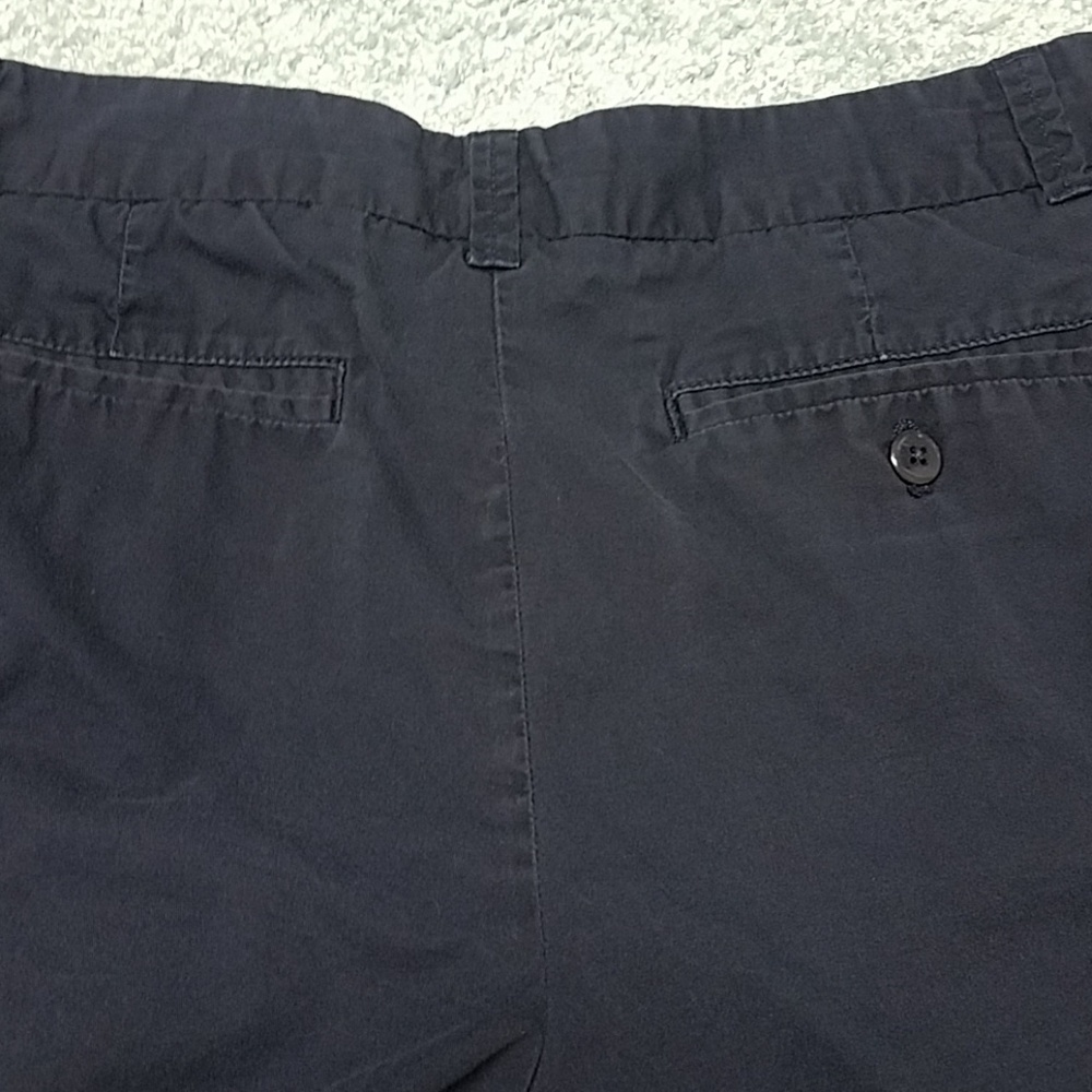 Shorts - Picture 4 of 6
